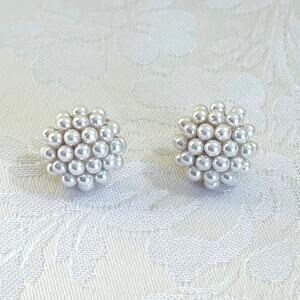 Vtg Classic Sophisticated Cluster Faux Pearl Earrings Stud Pierced MCM